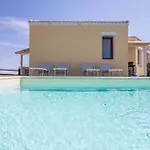 Cristallina Piscina Privata, Wi-fi & Netflix Dom wakacyjny Stintino