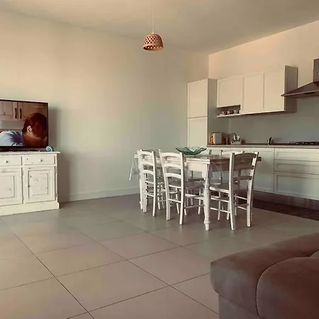 Cristallina Piscina Privata Wifi & Netflix Holiday home Stintino